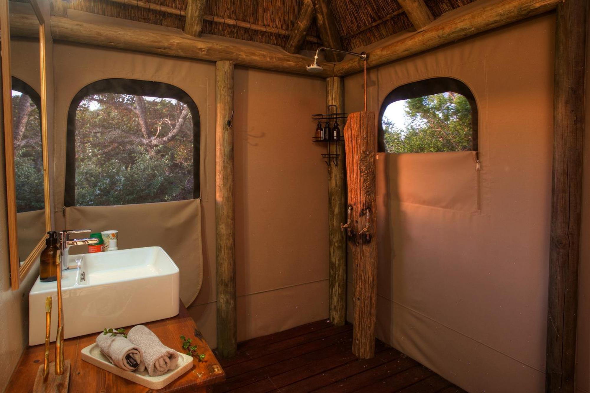 Addo Elephant Safari Lodge - Bellevue Forest Reserve Paterson 외부 사진